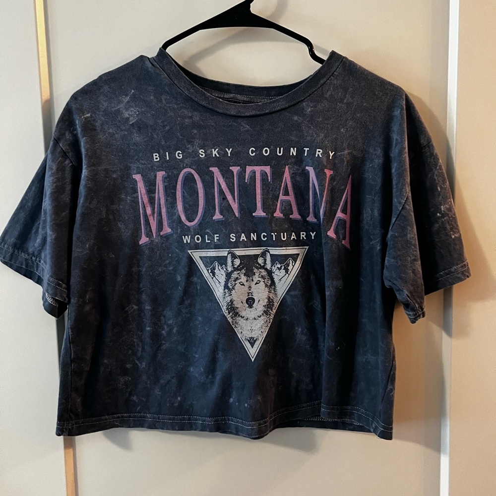 Montana Wolf Sanctuary Graphic Tee